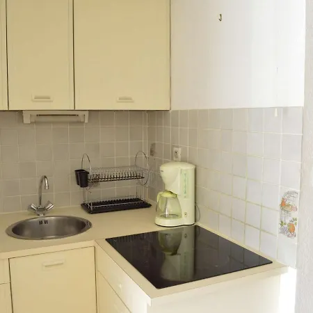 2 Pieces Cabine, Piscine, Tennis, Proche Richelieu, Cap D'agde, 6 Personnes - Fr-1-249-87